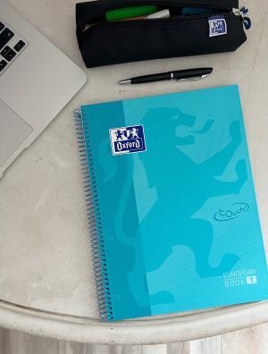 Image du produit Oxford Livre européen (A4+, Quadrillé, Couverture rigide)