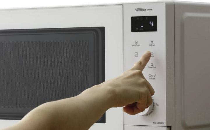 Actual product image Panasonic NN GD 34 (23 l)