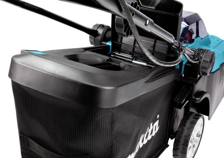 Actual product image Makita DLM382CM2 (Rechargeable battery operated)