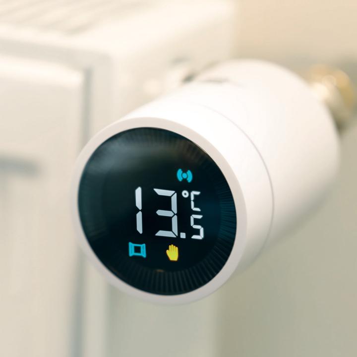Actual product image Brennenstuhl Connect Zigbee radiator thermostat Connect 01