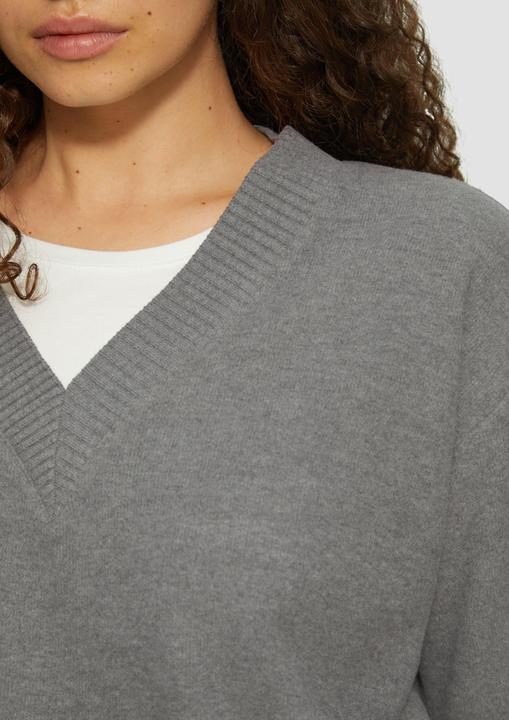 Produktbild s.Oliver Sweatshirt Weiches Sweatshirt mit V-Ausschnitt (44)