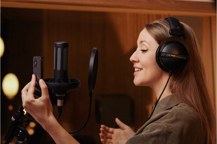 Produktbild Beyerdynamic DT 770 Pro Black Limited Edition (keine Geräuschunterdrückung, Kabelgebunden)
