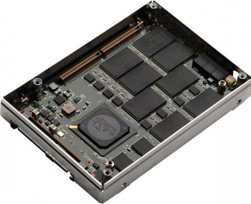 Actual product image Hitachi Ultrastar SSD400S (100 GB, 3.5")
