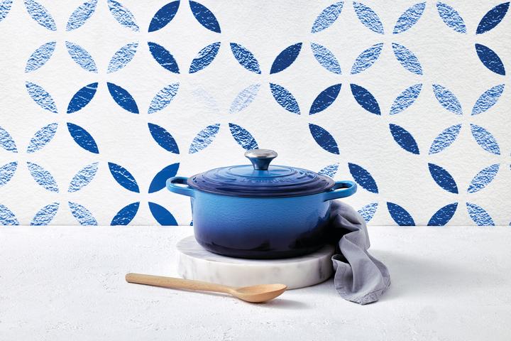 Actual product image Le Creuset Signature (24 cm, Casserole + Stewpot, Enamel)