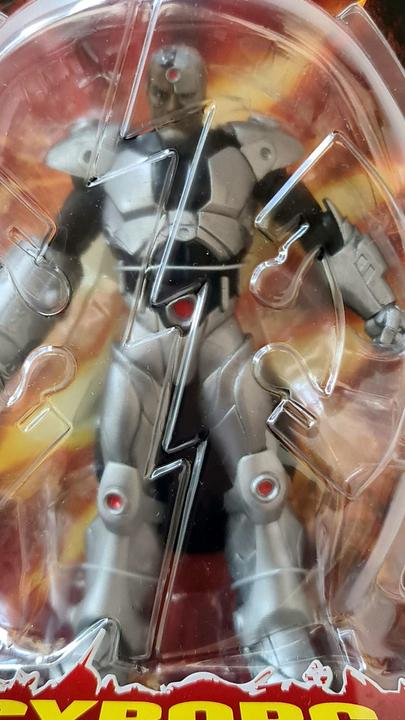Actual product image DC Direct - Flashpoint Actionfigur Cyborg