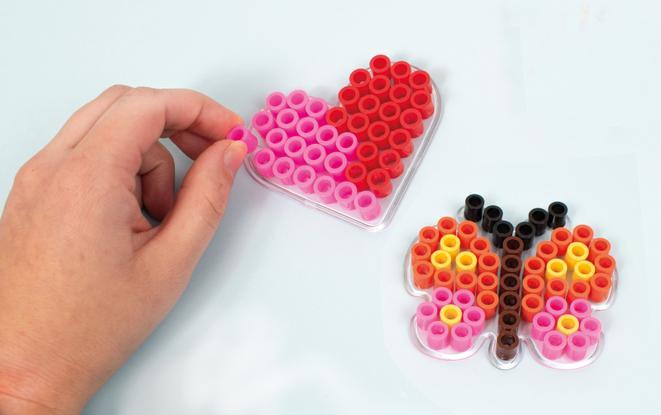Actual product image Playbox Steckplatten für Bügelperlen - Schmetterling und Herz - 2er Set