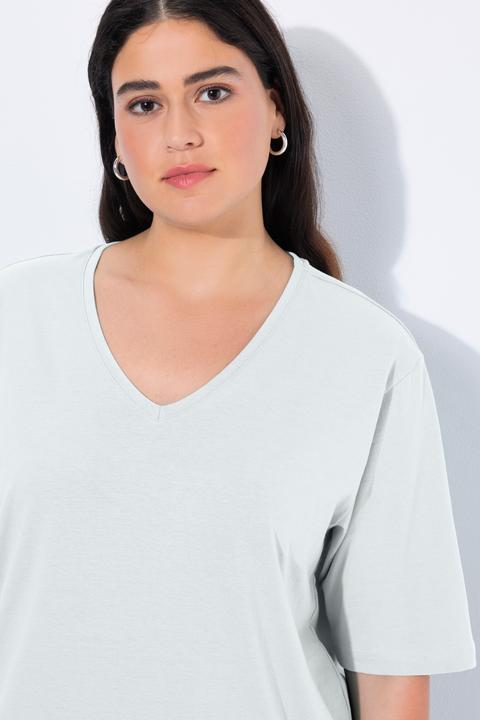 Immagine prodotto Ulla Popken T-shirt dalle linee morbide con scollo a V e mezze maniche (62)