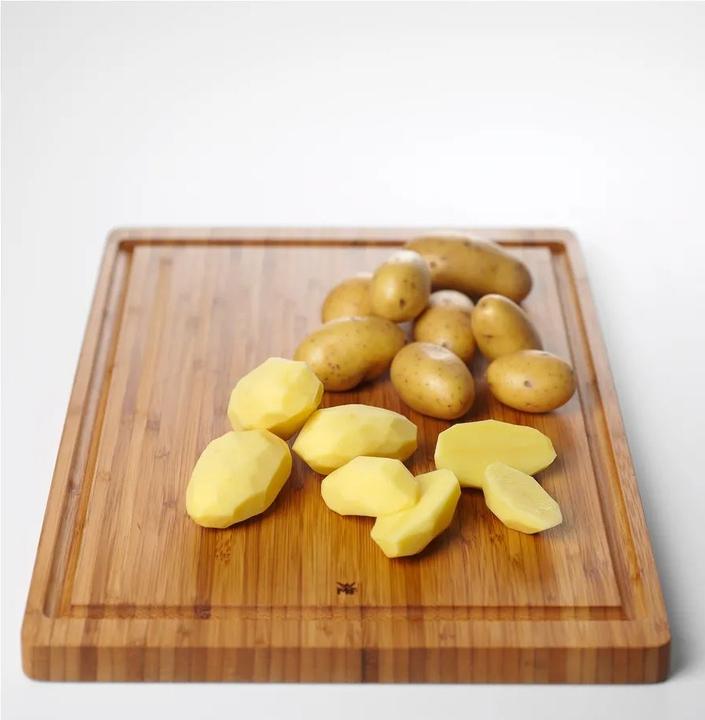 Produktbild WMF Bambus natur Schneidebrett gross mit Saftrille – klingenschonend