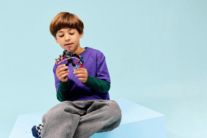 Produktbild LEGO Miles Morales Robot vs Spider-Man 2099 (LEGO Marvel)