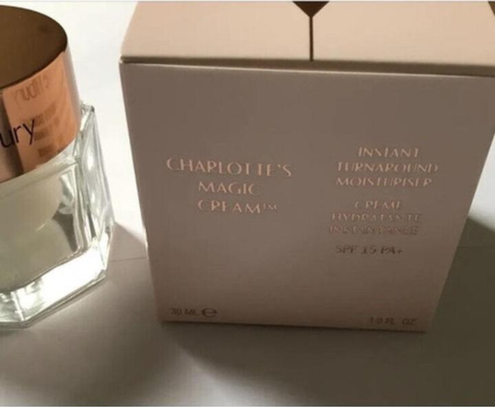 Actual product image Charlotte Tilbury Magic Cream (30 ml, Day cream)
