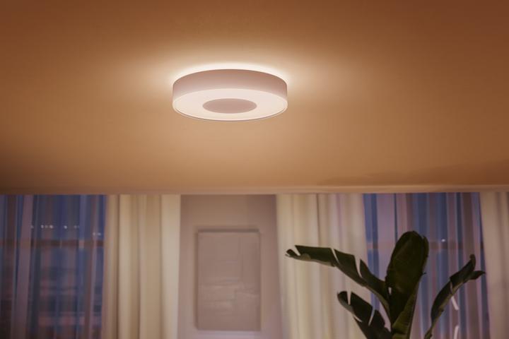 Productafbeelding Philips Hue Hue White & Color Ambiance Infuse (2400 lm)