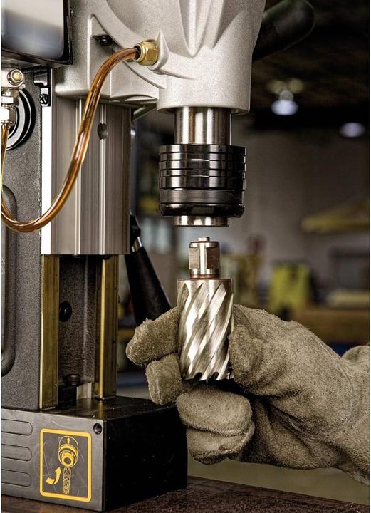 Actual product image DeWalt magnetic drill DWE1622K