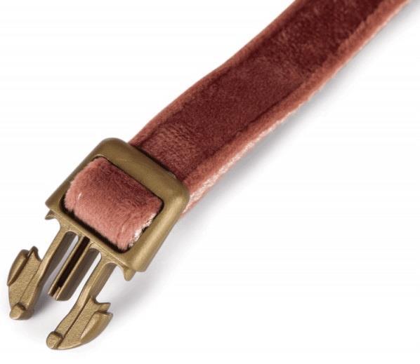 Actual product image Designed by Lotte Velura (30, Dog, Walks)
