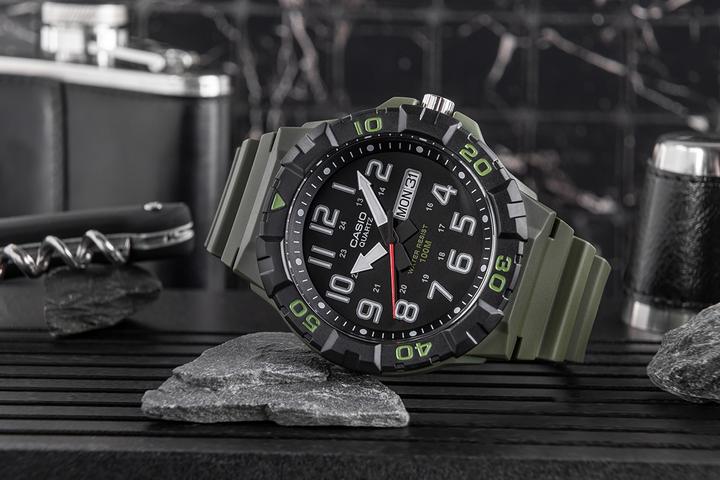 Produktbild Casio MRW-210H-3A (43 mm)