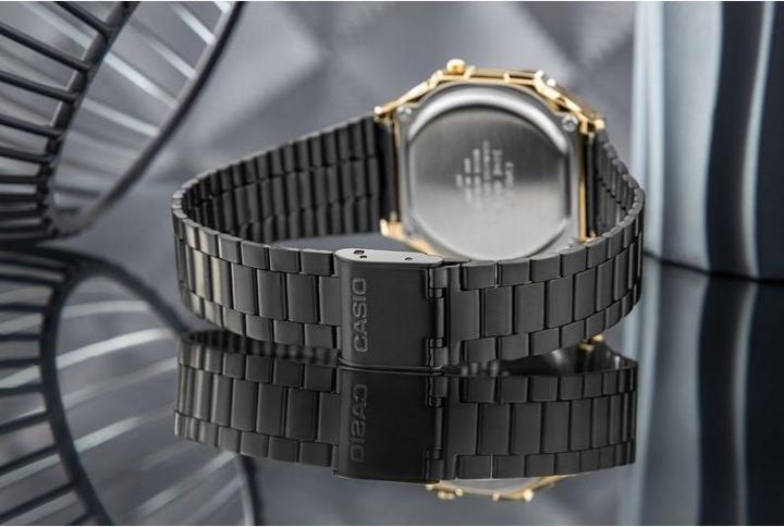 Actual product image Casio Vintage A168wegb-1bef (Digital watch, 36 mm)