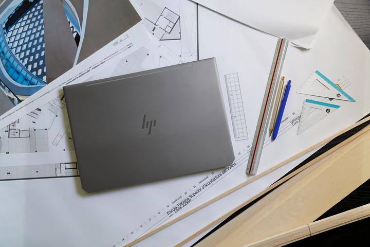 Actual product image HP ZBook Studio G5 Mobile Workstation (15.6-inch) Ultra HD Intel® Core™ i9 DDR4-SDRAM SSD NVIDIA (15.60", 512 GB, 16 GB, Intel Core i9-8950HK)
