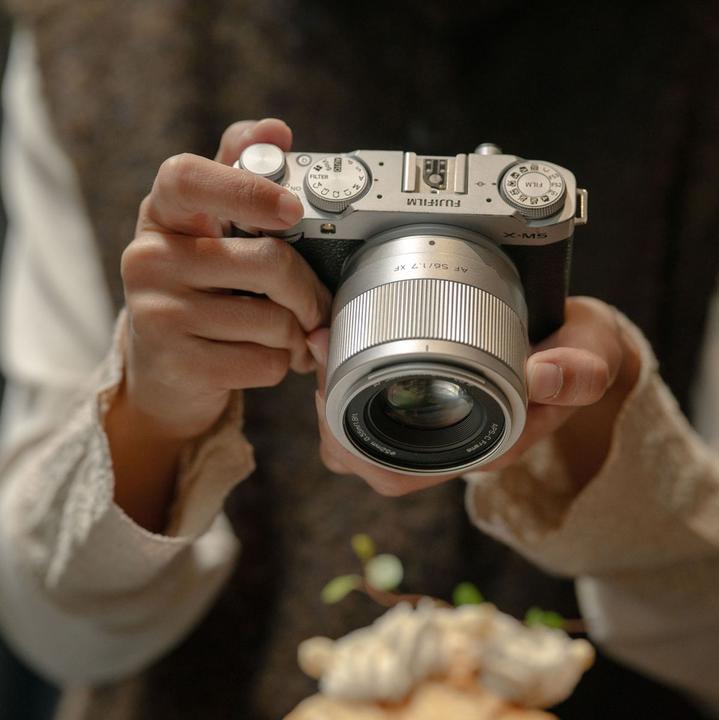 Productafbeelding Viltrox APS-C auto focus prime lens with large aperture, for Fujifilm XF mount,56mm/f1.7 (Fujifilm X, APS-C / DX)