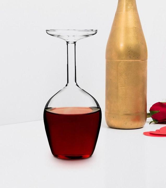 Actual product image Upside Down Wineglass (35 cl)