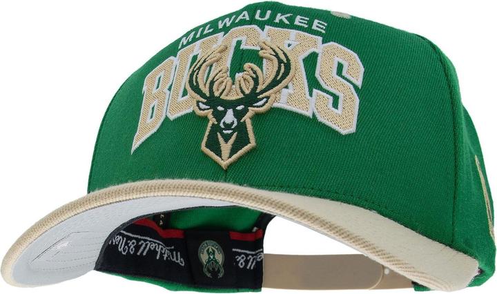 Produktbild Mitchell & Ness M&N Stretch Snapback Classic Red Cap - Milwaukee Bucks (One Size)