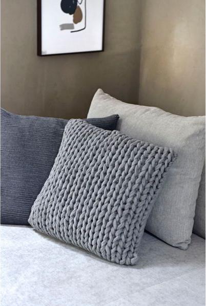 Actual product image Nielsen Marlin (50 x 50 cm)