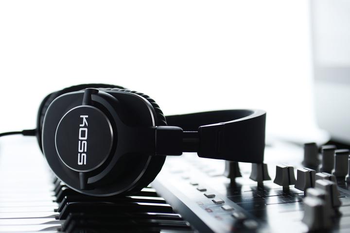 Actual product image Koss Pro4S (Wireless, Cable)