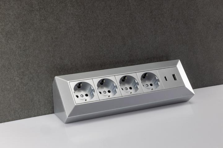 Produktbild Chilitec Steckdosenblock 23789, 4-fach, USB-A+C, 250V/16A, silber (4x, USB-A)