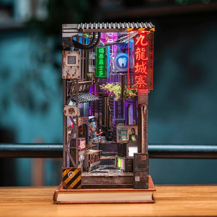 Produktbild Anavrin Kowloon Walled City 2049 - Book Nook