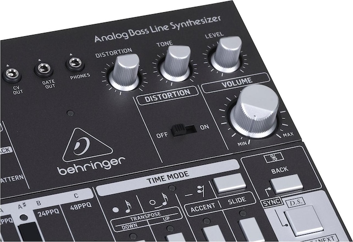 Actual product image Behringer TD-3 - Analogue synthesizer