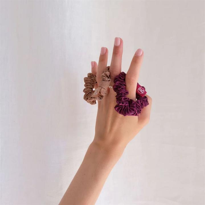 Image du produit Invisibobble Attaches de cheveux Slim Sprunchie snuggle is real 2 pcs (Élastiques à cheveux)