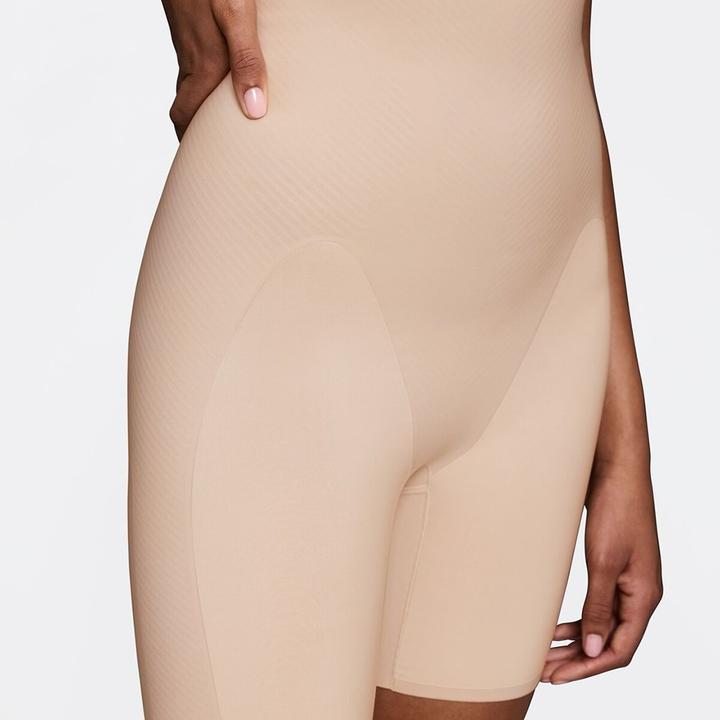 Immagine prodotto Triumph Illusion Curve Shapewear Taillenslip (M, Confezione singola)