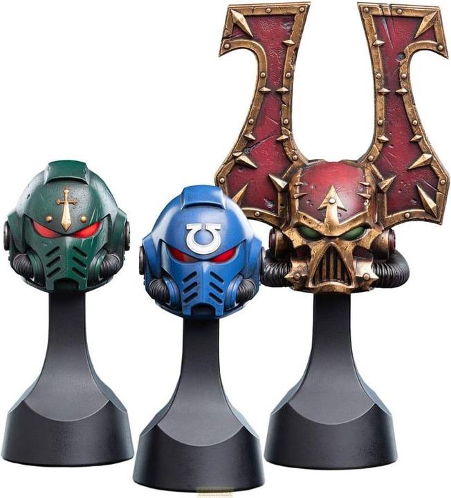 Actual product image Weta Workshop Warhammer 40,000 Replica 1/4 Ultramarines Helmet 12 cm