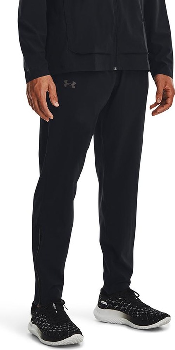 Actual product image Under Armour Outrun The Storm tracksuit bottoms (L)