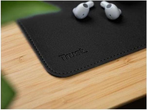 Actual product image Trust Benya XXL Desk Pad black (XXL)