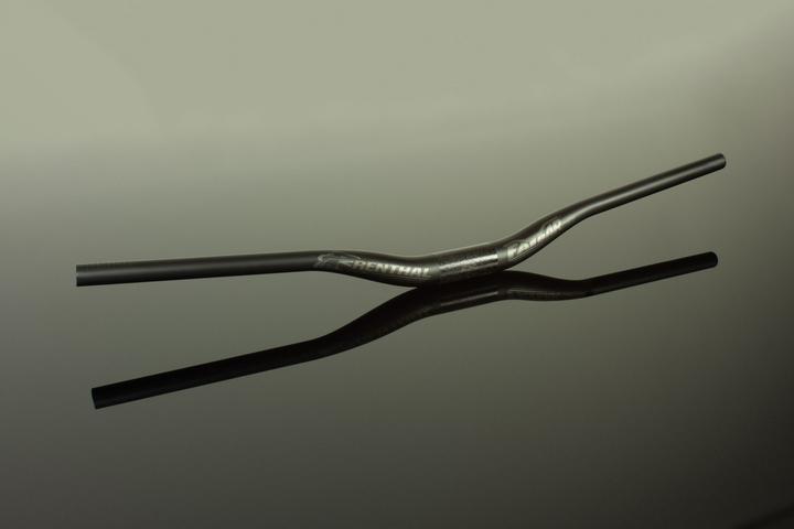 Image du produit Renthal V3 Fatbar Carbon Riser Lenker, 35.0mm, 800x30mm, 7°/5°, carbon/gold (35 mm)