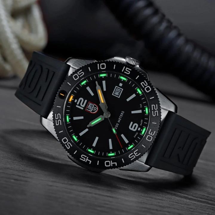 Image du produit Luminox Pacific Diver (Montre analogique, Swiss Made, 44 mm)