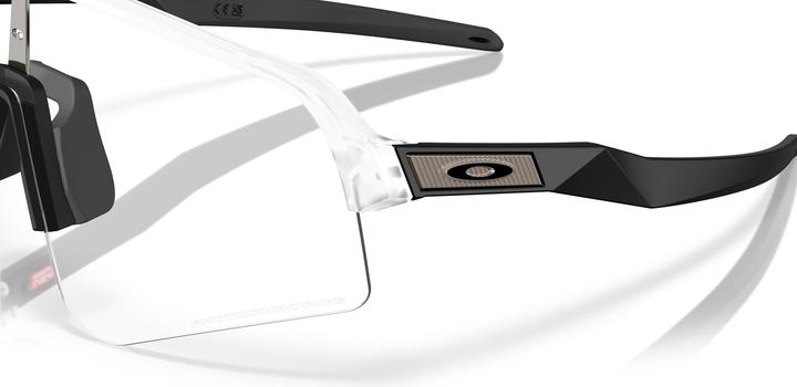 Matt transparent / Clear To Black Iridium Photochromic