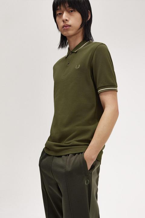 Actual product image Fred Perry Twin Tipped (S)