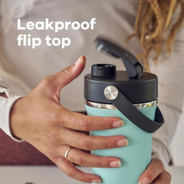 Actual product image Hydro Flask 24 Oz Insulated Shaker Bottle (0.70 l)