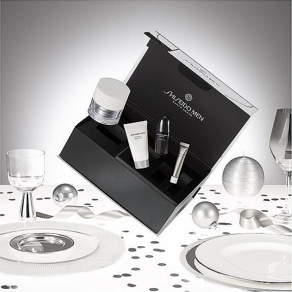 Image du produit Shiseido Geschenkset Total Revitalizer Holiday Kit / / (Set soin du visage)
