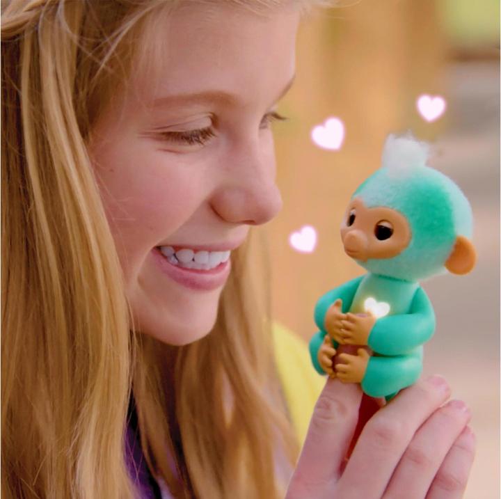 Actual product image WowWee Fingerlings - Monkey