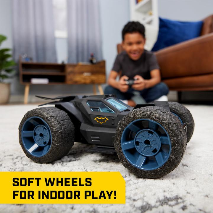 Actual product image Batman - Stunt Shot Batmobile RC Scale: 1:18 (6066871)