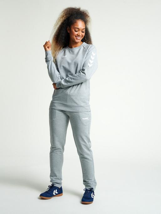 Actual product image hummel Go Cotton Sweatshirt Woman (XS)