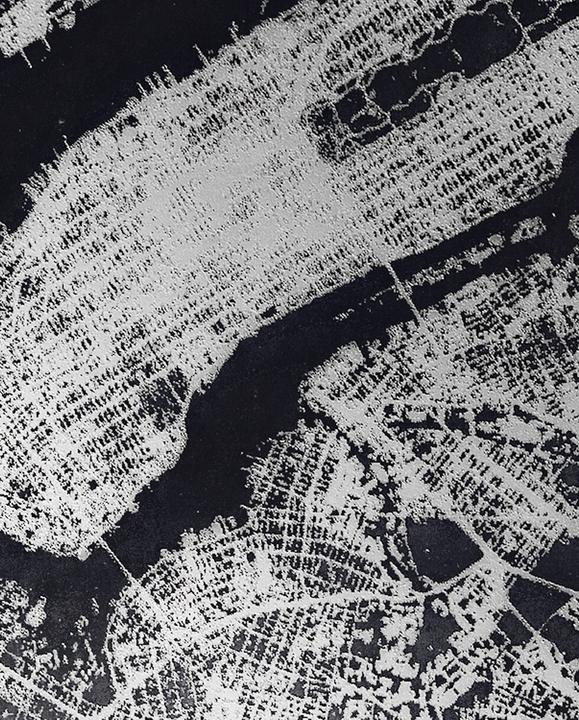 Produktbild Nuuna Nightflight L LIGHT, NYC Silber (22 x 16.5 cm, Gepunktet, Weicher Einband)