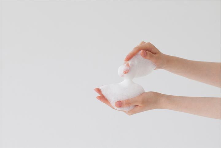 Actual product image Aromatica Quinoa protein shampoo (400 ml, Liquid shampoo)