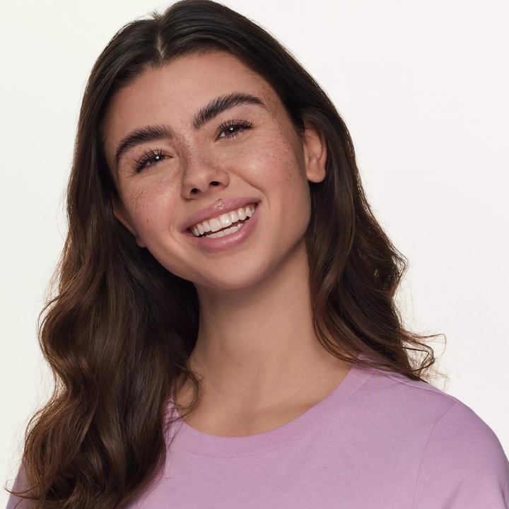 Actual product image essence Without Limits and Volume Mascara Ultra Black (Ultra Black)