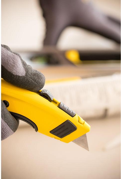 Produktbild Stanley Messer FatMax mit 5 Carbide Klingen (Cutter)