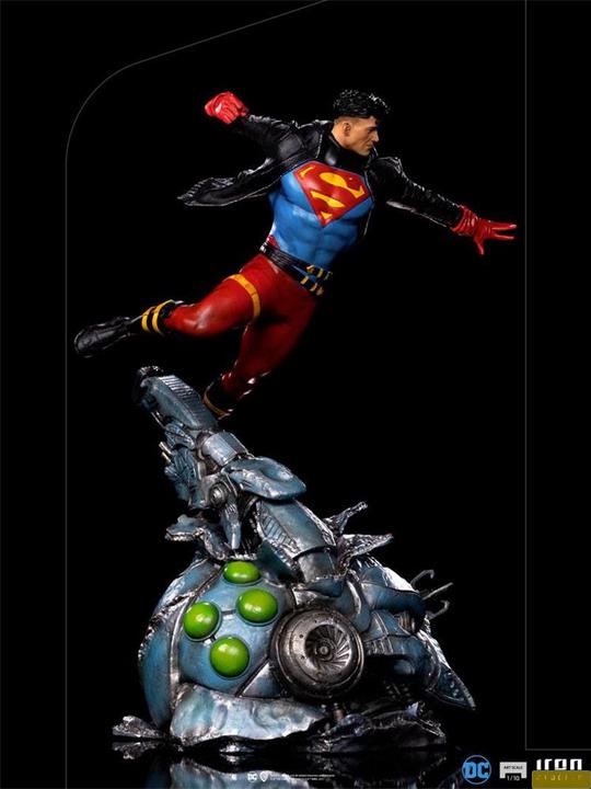 Produktbild Iron Studios DC Comics Deluxe Art Scale Statue 1/10 Superboy 28 cm