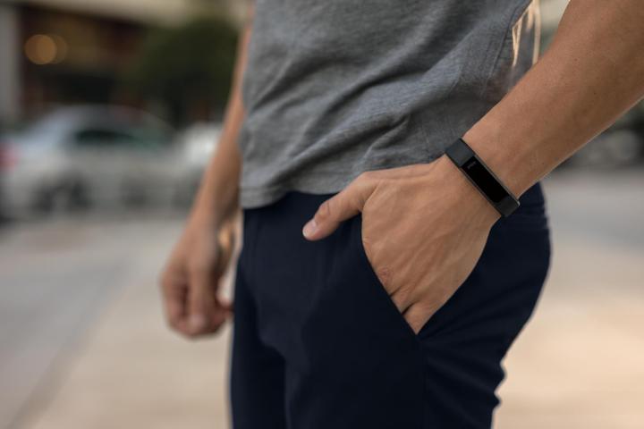 Image du produit Fitbit Alta HR (15 mm)