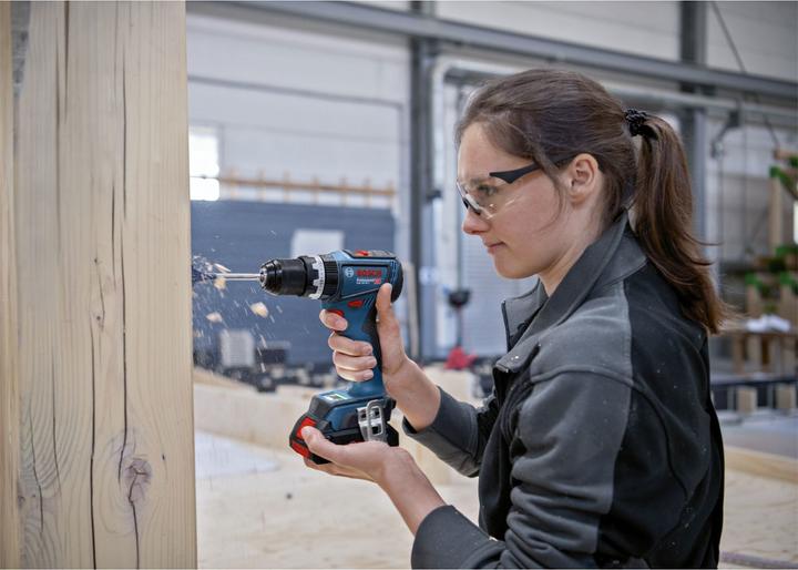 Image du produit Bosch Professional Perceuse-visseuse à percussion sans fil GSB 18V-90 C (2x4.0Ah ProCore, GAL 18V-40, L) (Fonctionnement sur batterie)