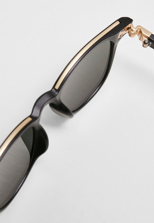 Produktbild Urban Classics Sunglasses Italy with chain